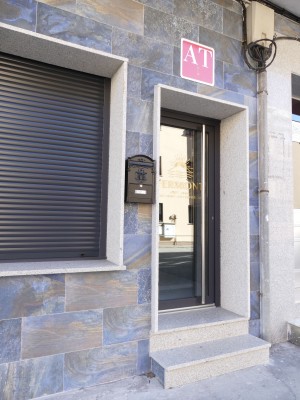 3_bvvyt26xzq_Monqar_leandro_fachada (4).jpg